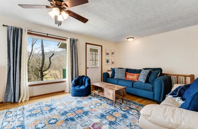 Sleepy Hollow Chalet