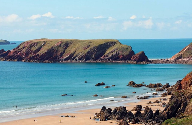 Sloop Inn Cottage, Holiday Cottage Sandy Haven, Sleeps 6, 3 bedrooms, bathrooms