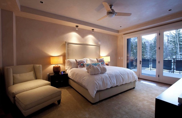 Slopeside 5-Bdrm Residence-Auberge Element 52 (E6)