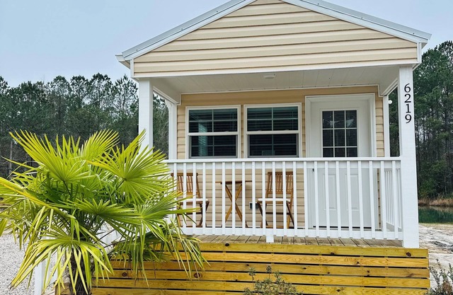 Small and beautiful house 13 minutes from the beach, with everything you need.