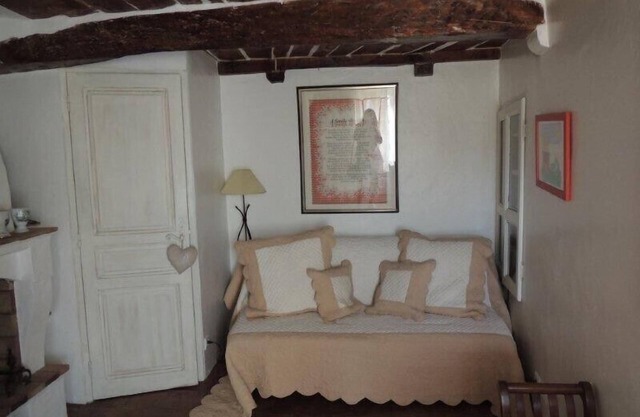 petite mais douce maison de ville à Grimaud