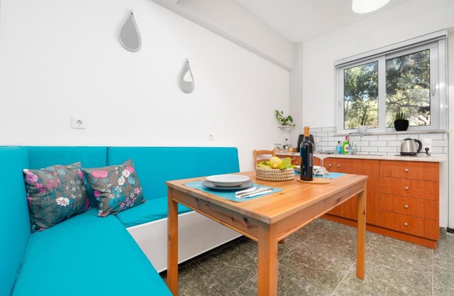 Small Patak House