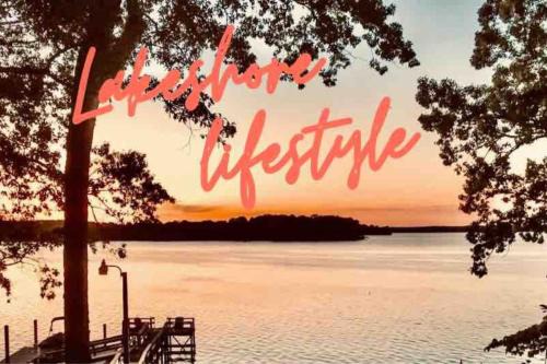 Small piece of heaven on the lake - King suite