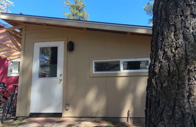 Small studio space in convenient Flagstaff location.