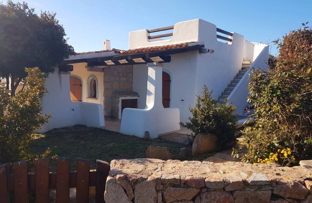 Petite villa à Cala d'Oro di Porto Quadro, à 90m de la mer