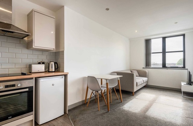 Smart 1 Bedroom Apartment in Barnsley