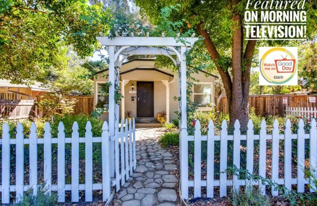 Smart Eclectic ART HOUSE near the beat