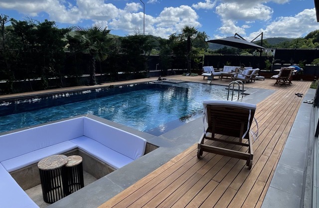 Smart Modern Villa 6 BR 5BTH HUGE