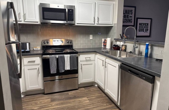 Smart, Stylish Apartment , Alexa & Purple Mattress