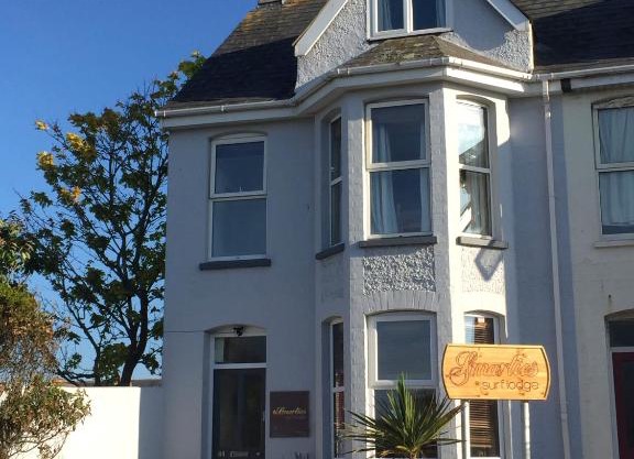 Smarties Guest House
