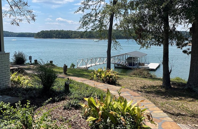 Smith Lake House on water 2 mile north of Duncan Bridge with beautiful sunsets.
