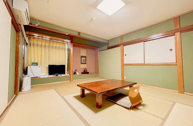 Smoking Room only Japanesestyle room 10 tatami mats 2nd floor with bath and toilet / Amakusa Kumamoto