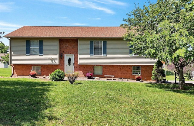 Smoky Mtn Retro/Ideal for Weekend Getaways & Extended Stays