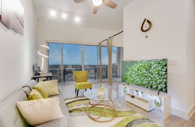 Snappy loft style 2BR | Gym | Parking | Workspace