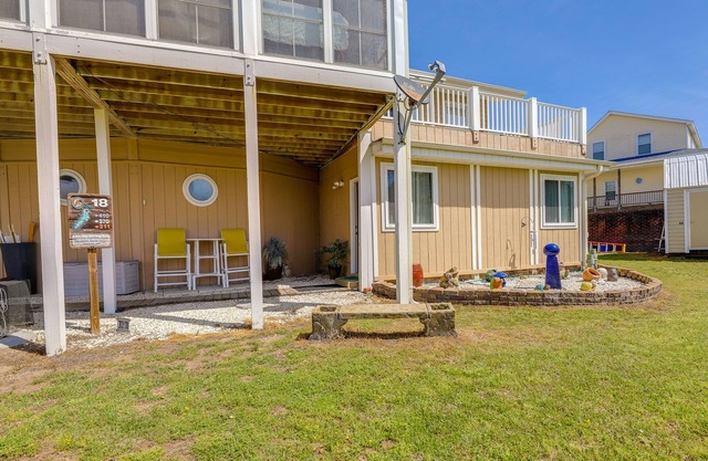 Sneads Ferry Vacation Rental Studio w/ Water Views