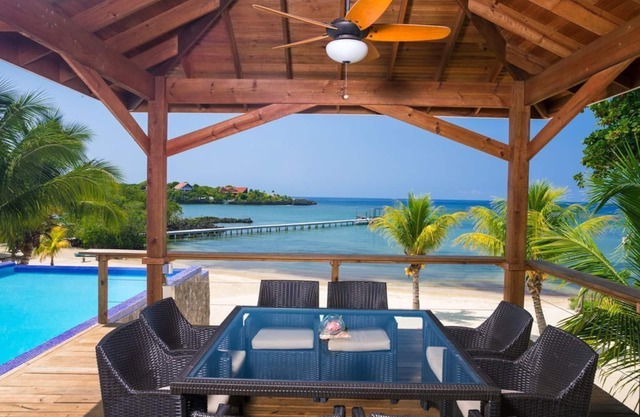 SNORKEL DE VOTRE PLAGE PRIVÉE - PISCINE INFINITY - ESPACIEUSE VIE DE LUXE