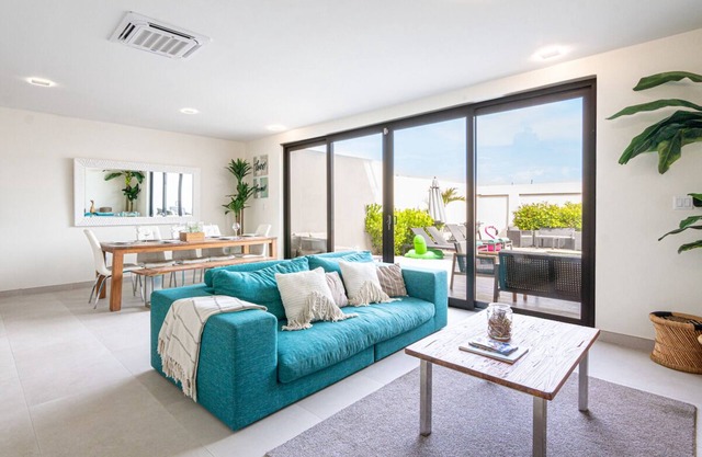 8 personnes - 4 chambres 4. 5 salles de bain avec piscine privée à Boca Catalina