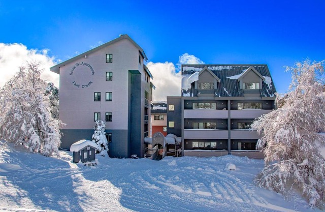 Snow Ski Apartments 36