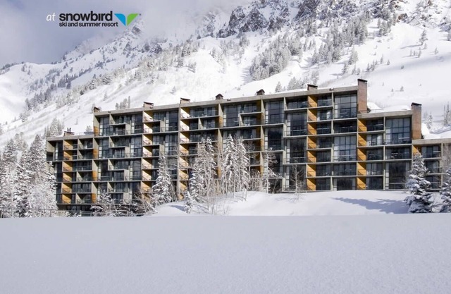 Snowbird's PREMIER Ski-in Ski-out Suite @ Iron Blosam Lodge