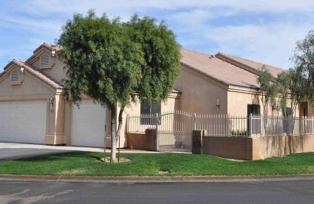 SNOWBIRDS - Furnished - Desert Springs Laughlin - By AVI Resort