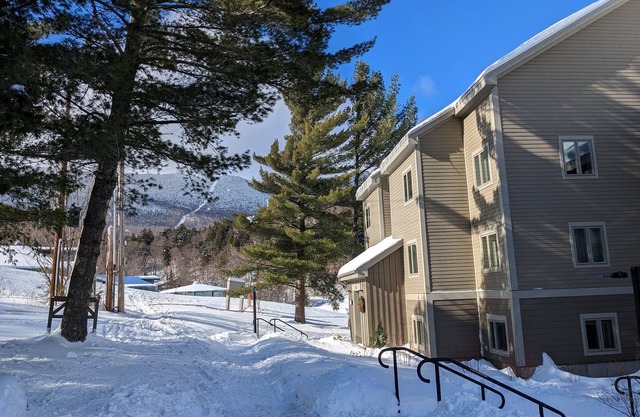 Snowcreek Condo - SKI ON / SKI OFF Sugarbush Ski Resort