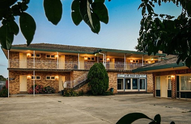 Snowy Mountains Coach and Motor Inn