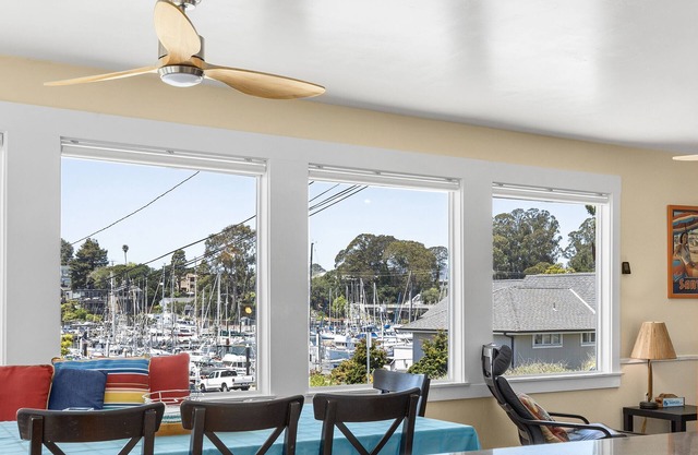 Snug Harbour dans le port de Santa Cruz