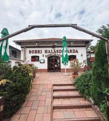 Sobri Halászcsárda és Panzió