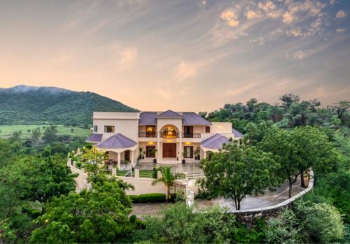 Sol - A Hilltop Villa in Udaipur