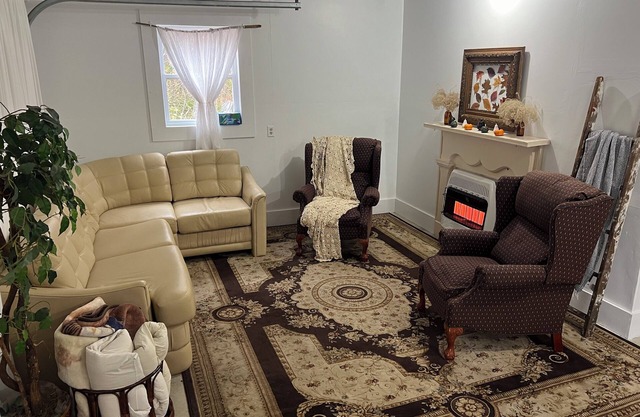 Charming 1-Bedroom Bed & Breakfast-upon request- in Middlebury