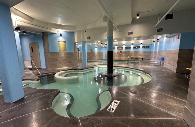 Solara Corner Suite-Pool & Hot Tub & Spa