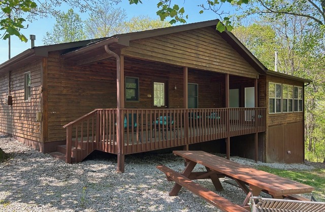 Solarium 4 chambres 2 cabines de bain n ° 16 sur le lac Patoka dans le sud de l'Indiana
