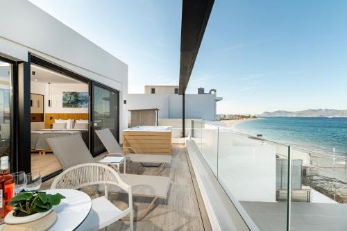 SoleLuna 2-On the Beach-Hot Tub-Smart Home