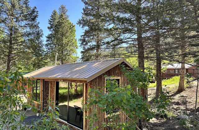 Solitude-Cabin C: Riverside 1 Bdrm+/Private Deck & Fire Pit/40 mins From Boulder