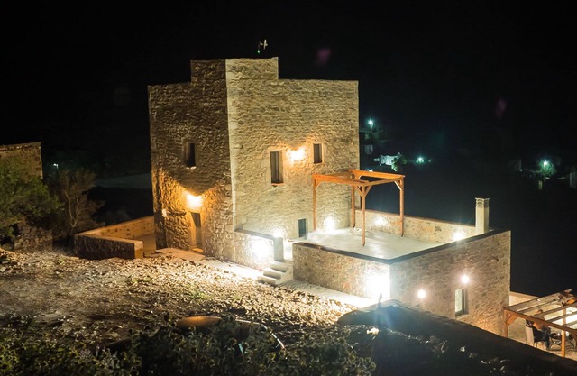 Tour Soloterra, East Mani
