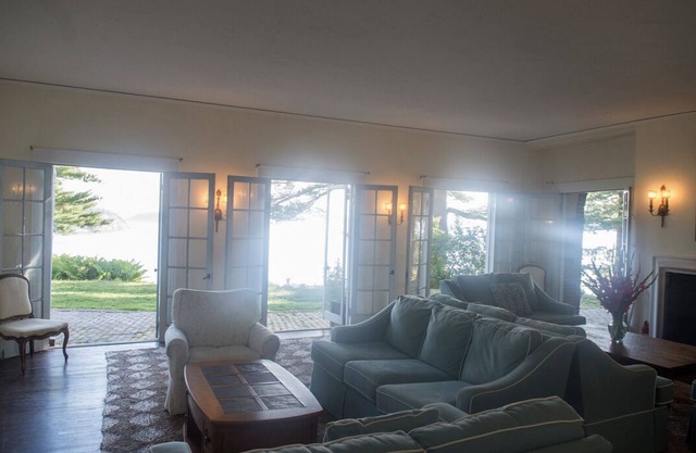 Sols Cliff House