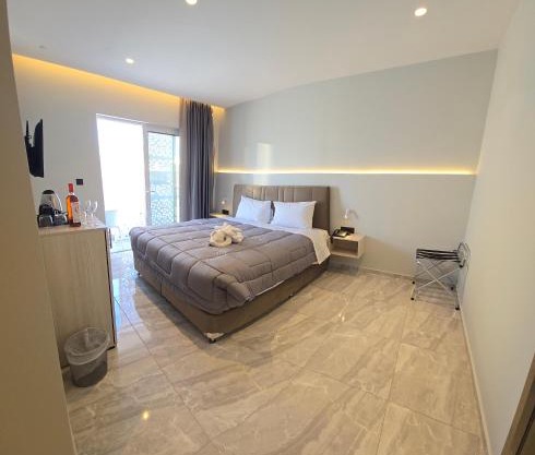 Sonia Hotel & Suites