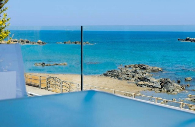 Modern,Beachfront,Amenities,No car needed 3