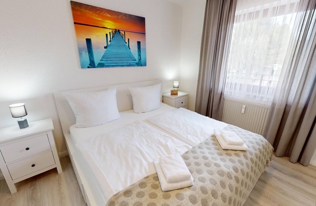 Sonnige neu Renovierte Ferienwohnung in Südlage mit Balkon