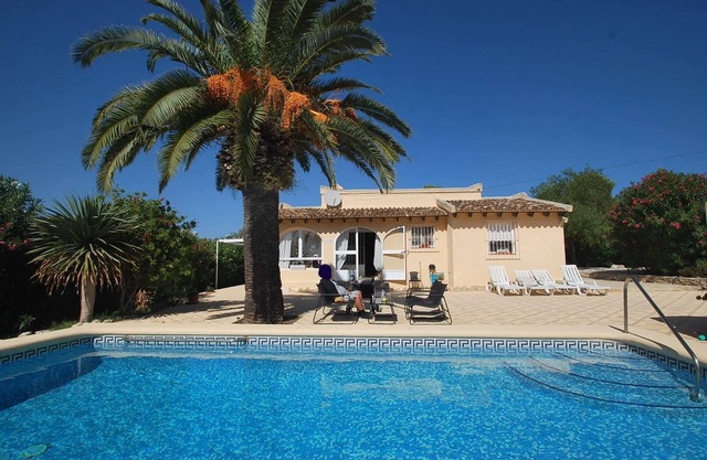 Maison située au calme avec piscine privée