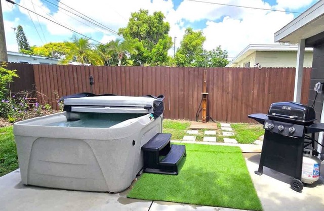 Mystic Haven | Hot Tub | BBQ Grill | Close to beaches