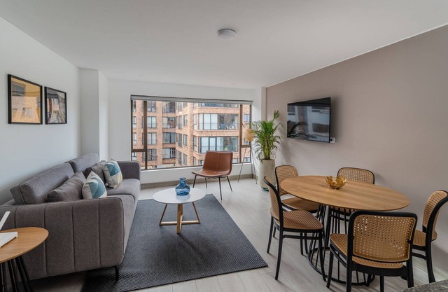 Sophisticated 3BR @Financial Zone near the G Zone