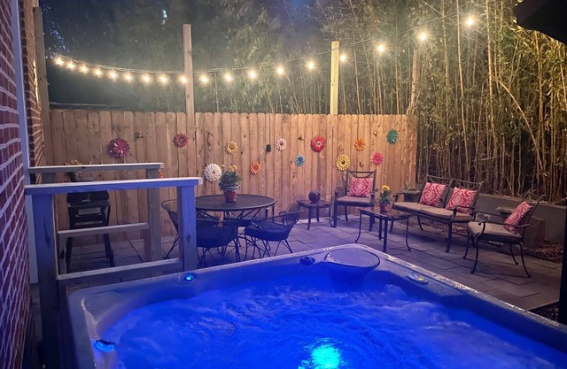 Sophisticated Retreat near Hershey Park!