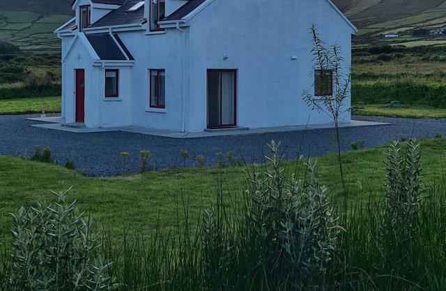 SOSADH, with open fire in Portmagee, County Kerry