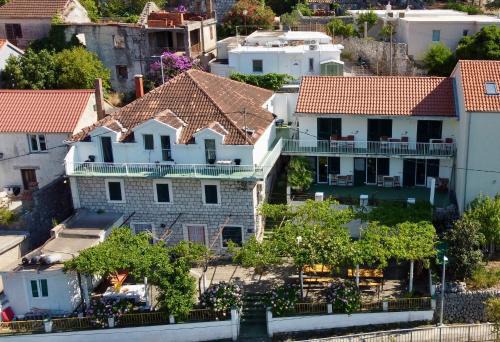 Soti Apartments