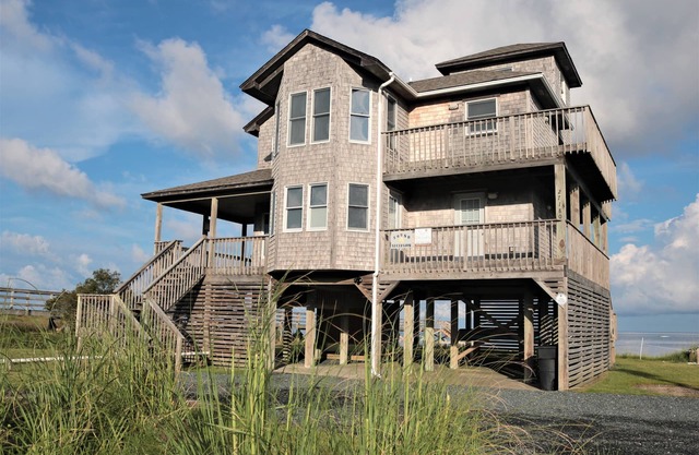 Sound Front Cottage w / spectaculaires vues Sunet, à quelques pas de la plage