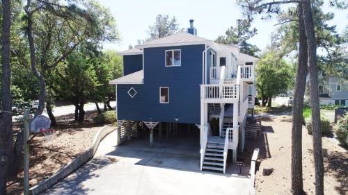 Soundside, Private Pool, Hot Tub, Screened Porch, 311C, Sounds of Joy