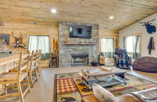 South Dakota Nature Getaway w/ Hot Tub