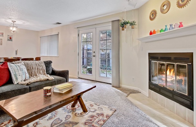 South East Boise | Updated Groovy Charmer | 3 bed 2 bath