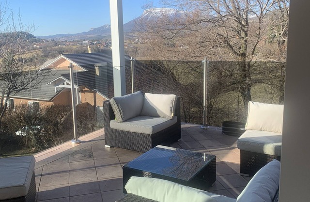 Villa plein sud dans les hauteurs de GAP avec vue panoramique sur les montagnes